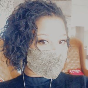 Meet your Posher, Cherron